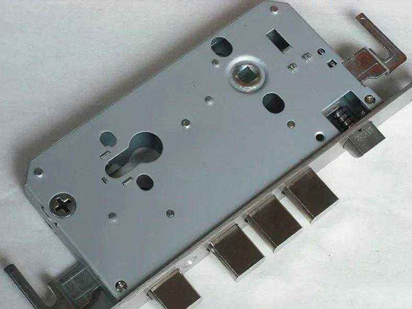 金山屯24小时上门开锁公司